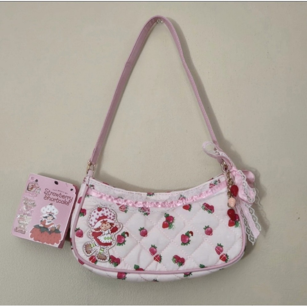 NWT Strawberry Shortcake Quilted Shoulder Bag Ribbon Charm Hot Topic Deadstock